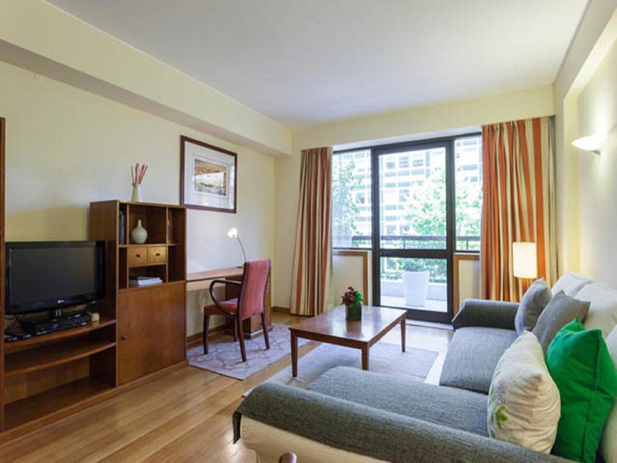 Stay In The Heart Of Lisbon-Altis Suites Hotel Eksteriør billede